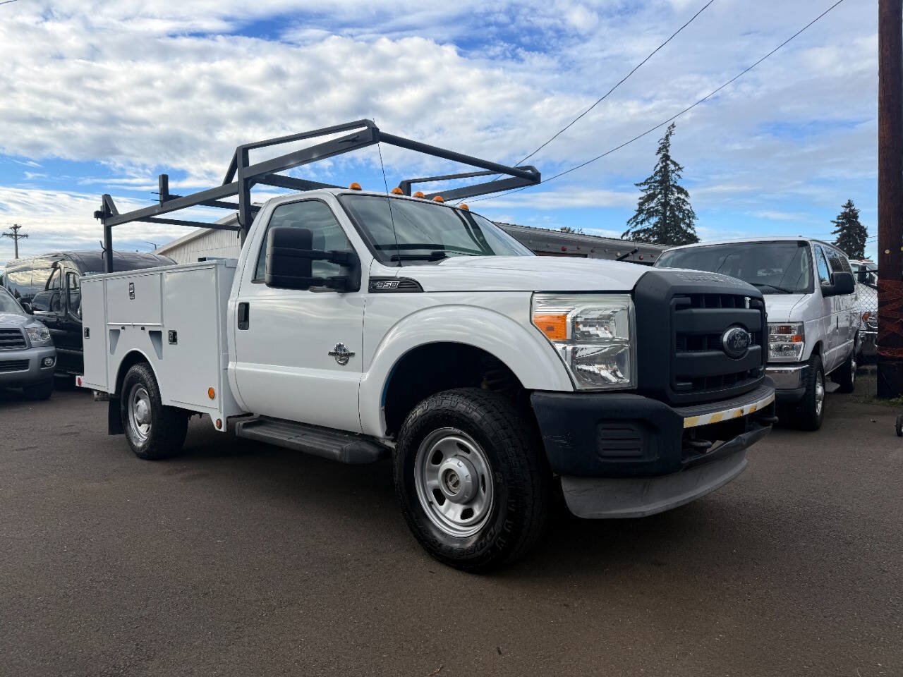 Used 2012 Ford F350 XL w/ Trailer Tow Pkg AWD/4WD image 5