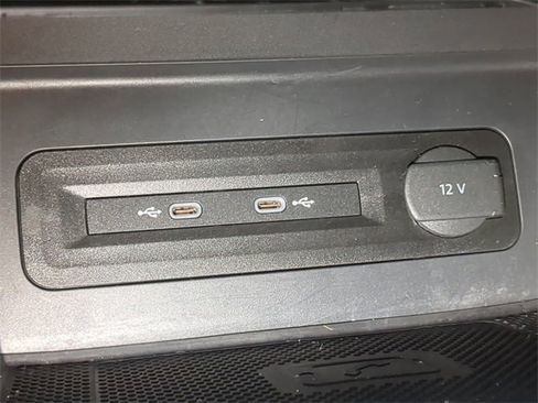 Certified 2022 Volkswagen Atlas SE w/ Panoramic Sunroof Package image 25