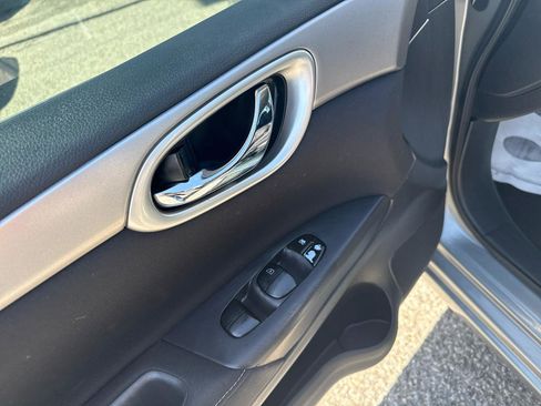 Used 2014 Nissan Sentra SV image 12