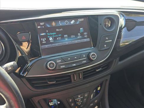 Used 2020 Buick Envision Essence image 8