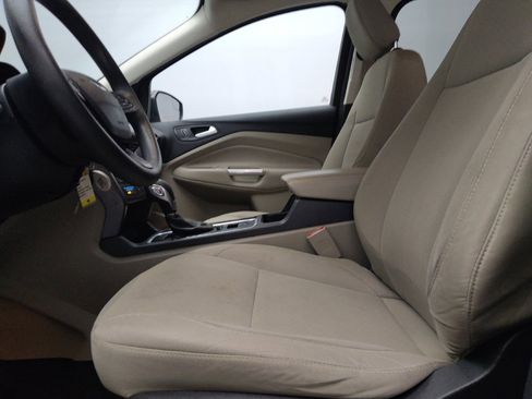 Used 2018 Ford Escape SE FWD image 17