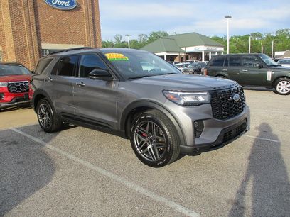 Used 2025 Ford Explorer ST-Line w/ ST-Line Street Pack