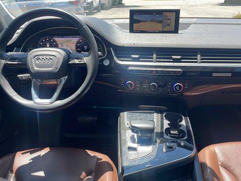 Used 2019 Audi Q7 3.0T Premium Plus w/ Premium Plus Package AWD/4WD image 8