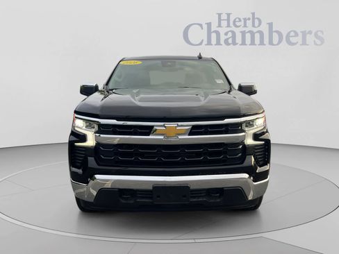 Used 2026 Chevrolet Silverado 1500 LT AWD/4WD image 2