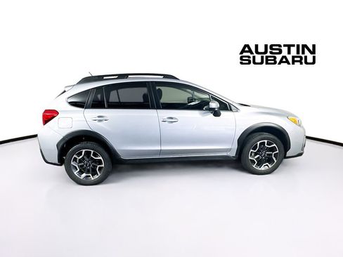 Used 2017 Subaru Crosstrek 2.0i Premium image 8