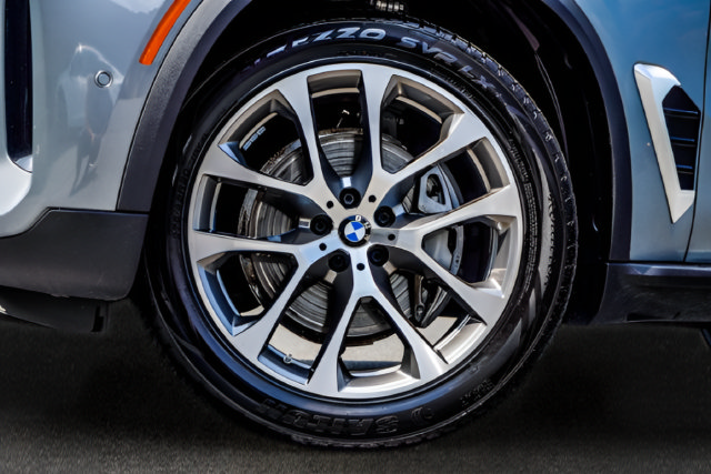 Used 2026 BMW X5 xDrive40i AWD/4WD image 54