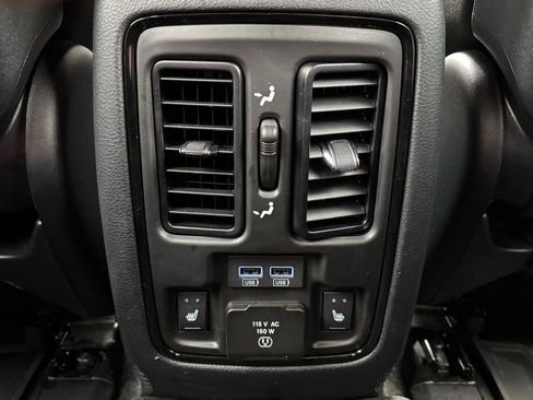 Used 2022 Dodge Durango R/T w/ Trailer Tow Group IV AWD/4WD image 38