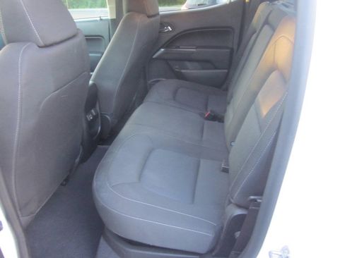 Used 2022 Chevrolet Colorado LT RWD image 12