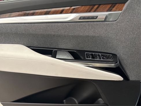 New 2025 Cadillac Escalade ESV Sport Platinum image 21