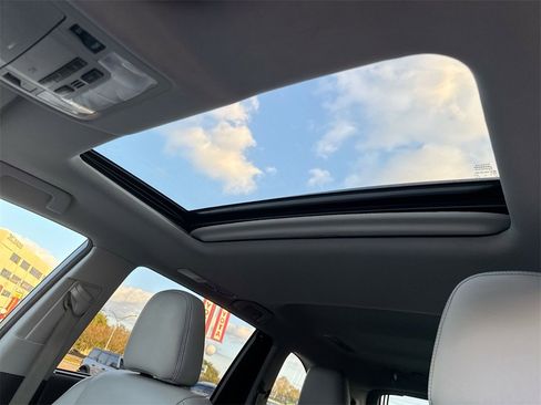 Used 2017 Toyota Highlander XLE image 20