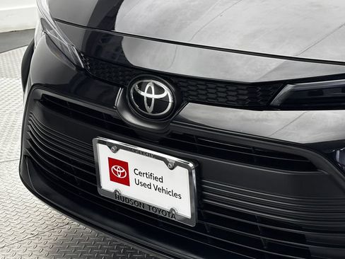 Used 2026 Toyota Corolla LE AWD/4WD image 2
