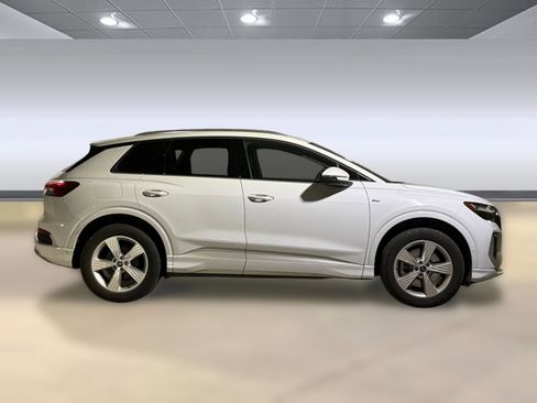 Certified 2024 Audi Q4 e-tron Premium Plus w/ Premium Plus image 7