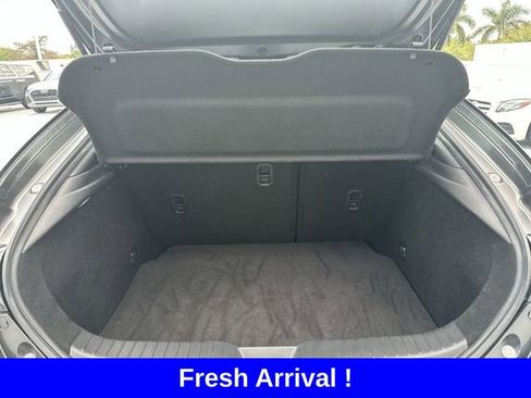 Used 2023 MAZDA MAZDA3 s image 27