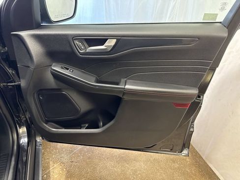 Used 2023 Ford Escape ST-Line w/ Tech Pack #1 FWD image 26