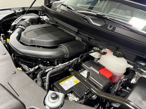 New 2026 Chevrolet Traverse RS w/ LPO, Floor Liner Package image 5