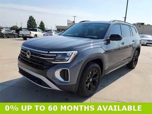 New 2026 Volkswagen Atlas Peak Edition image 8