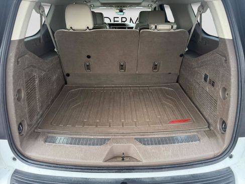 Used 2022 GMC Yukon XL Denali w/ Denali Premium Package image 19