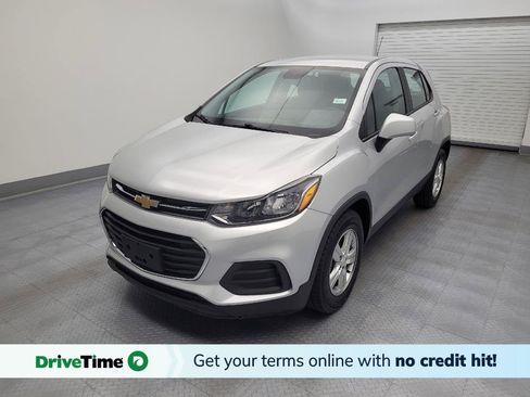 Used 2020 Chevrolet Trax LS FWD image 1