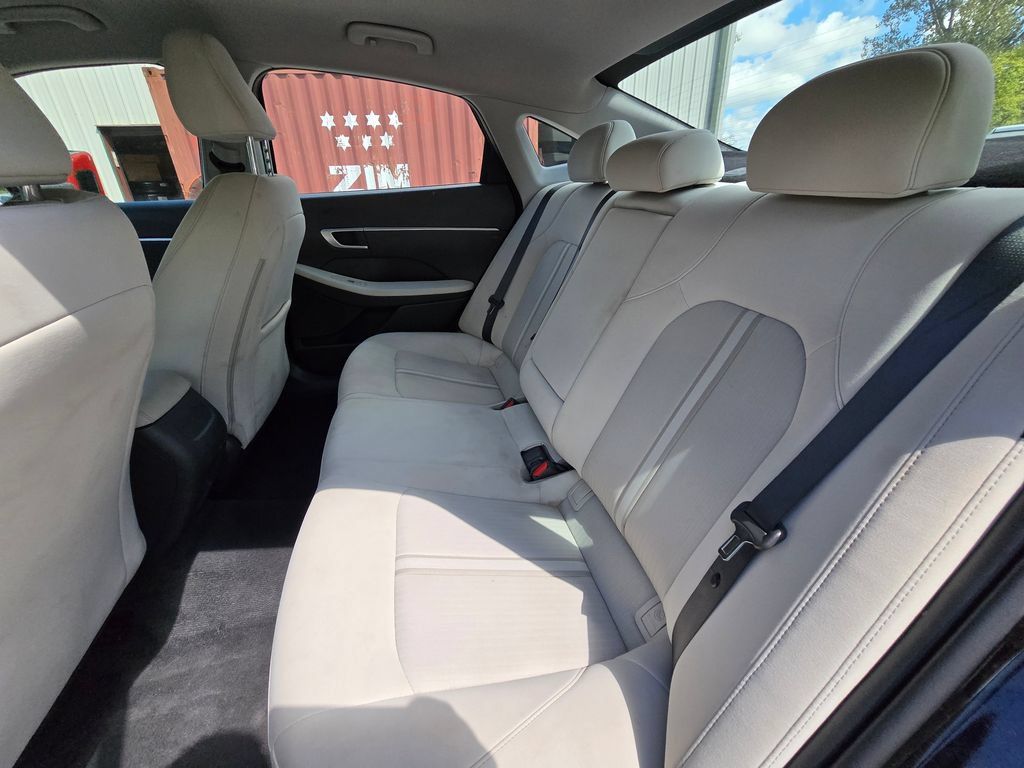 Used 2025 Hyundai Sonata SEL FWD image 18