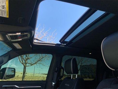 Used 2026 RAM 1500 Laramie image 22