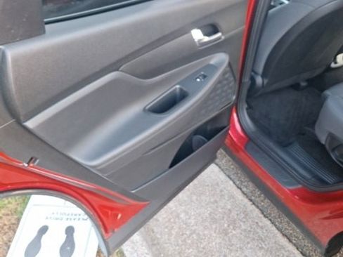 Used 2020 Hyundai Santa Fe SEL image 16