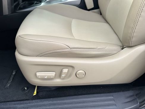Used 2019 Toyota 4Runner SR5 Premium RWD image 26