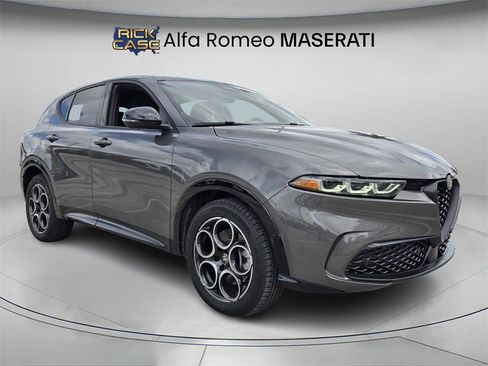 Used 2025 Alfa Romeo Tonale image 8