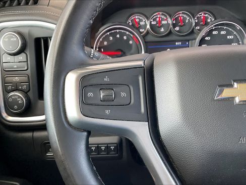 Used 2023 Chevrolet Silverado 2500 LT AWD/4WD image 21