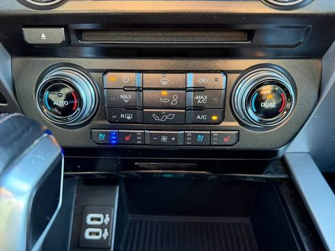 Certified 2018 Ford F150 Platinum w/ Equipment Group 701A Luxury AWD/4WD image 25