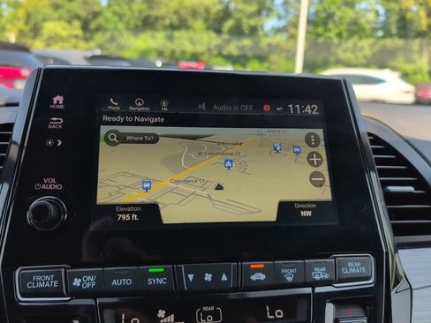 Used 2024 Honda Odyssey Elite image 19
