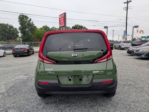 Used 2020 Kia Soul EX FWD image 8