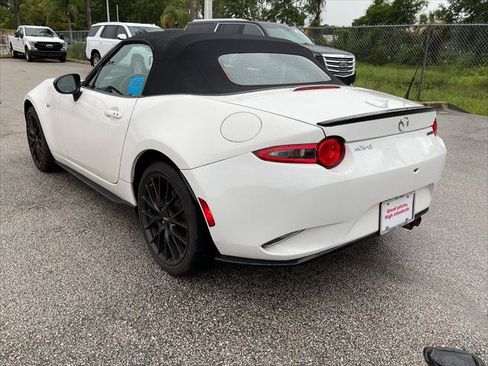 Used 2020 MAZDA MX-5 Miata Club w/ Brembo/BBS Recaro Package RWD image 11