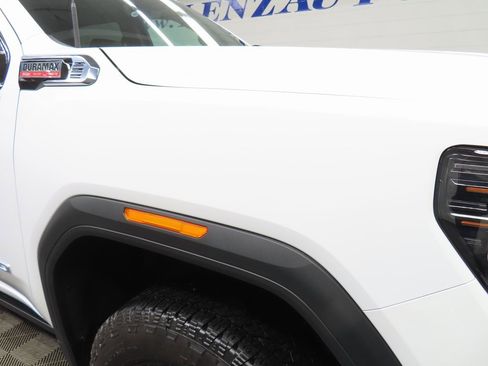 Used 2026 GMC Sierra 2500 AT4 image 36