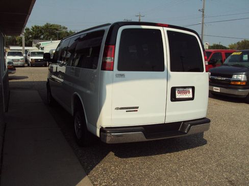 Used 2013 Chevrolet Express 1500 LT w/ LT Preferred Equipment Group AWD/4WD image 5
