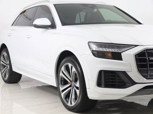 Used 2019 Audi Q8 Prestige image 40