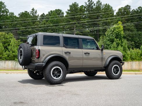 New 2026 Ford Bronco Badlands AWD/4WD image 18