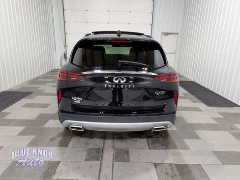 Used 2023 INFINITI QX50 Luxe AWD/4WD image 3