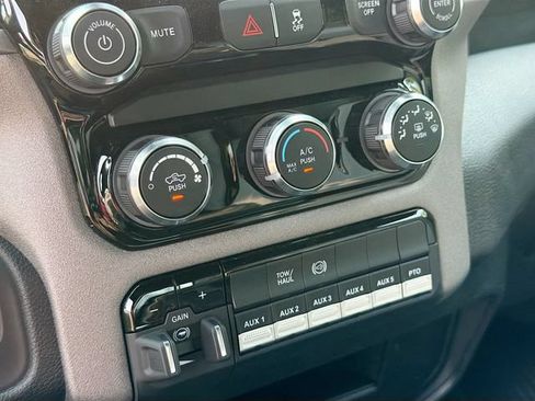 New 2026 RAM 3500 Tradesman w/ Chrome Appearance Group A AWD/4WD image 12