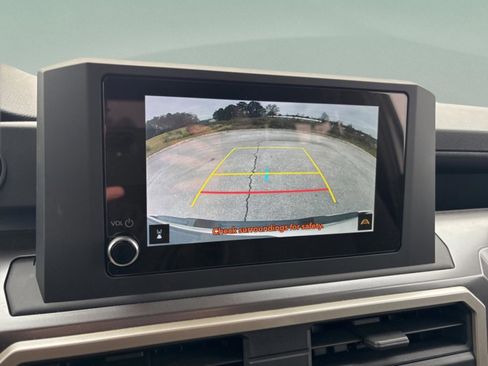 Certified 2024 Toyota Tacoma SR5 image 18