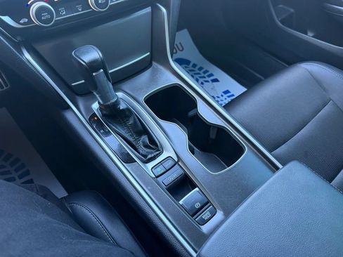 Used 2021 Honda Accord Sport image 12