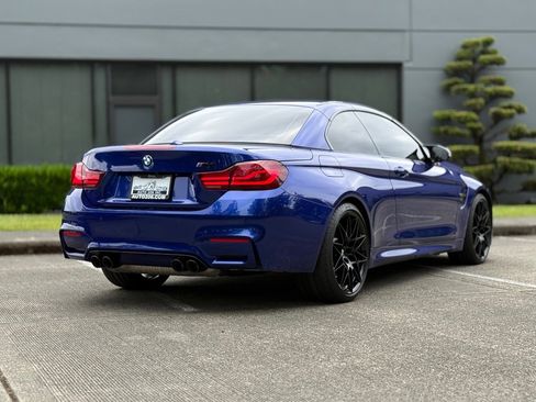Used 2020 BMW M4 Convertible w/ Competition Package RWD image 6