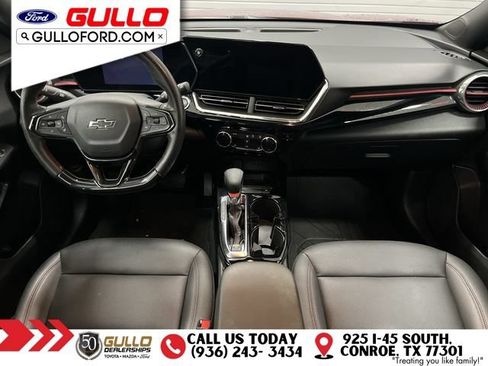 Used 2024 Chevrolet Trax RS w/ Sunroof Package FWD image 11