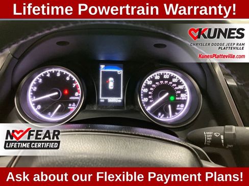 Used 2024 Toyota Camry SE image 19