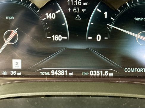Used 2018 BMW 540i RWD image 12