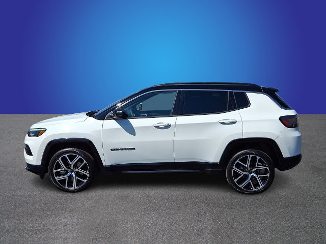 Used 2025 Jeep Compass Limited w/ Elite Group AWD/4WD image 7