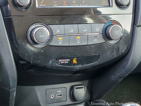 Used 2019 Nissan Rogue S w/ Special Edition Package image 21