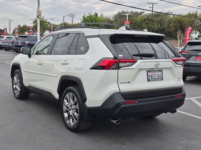 Used 2022 Toyota RAV4 XLE Premium AWD/4WD image 11