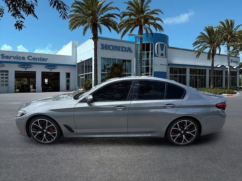 Used 2023 BMW 530i w/ M Sport Package RWD image 5