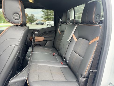 Used 2024 GMC Canyon AT4 image 25