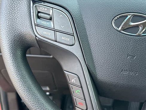 Used 2017 Hyundai Santa Fe Sport FWD image 19